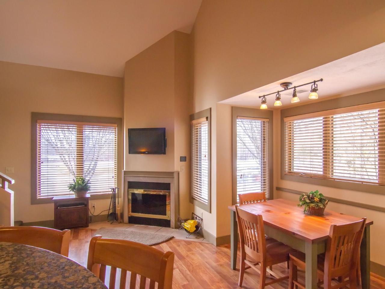 Spacious 2 Bed Condo At Crystal Mountain Resort Thompsonville Bagian luar foto