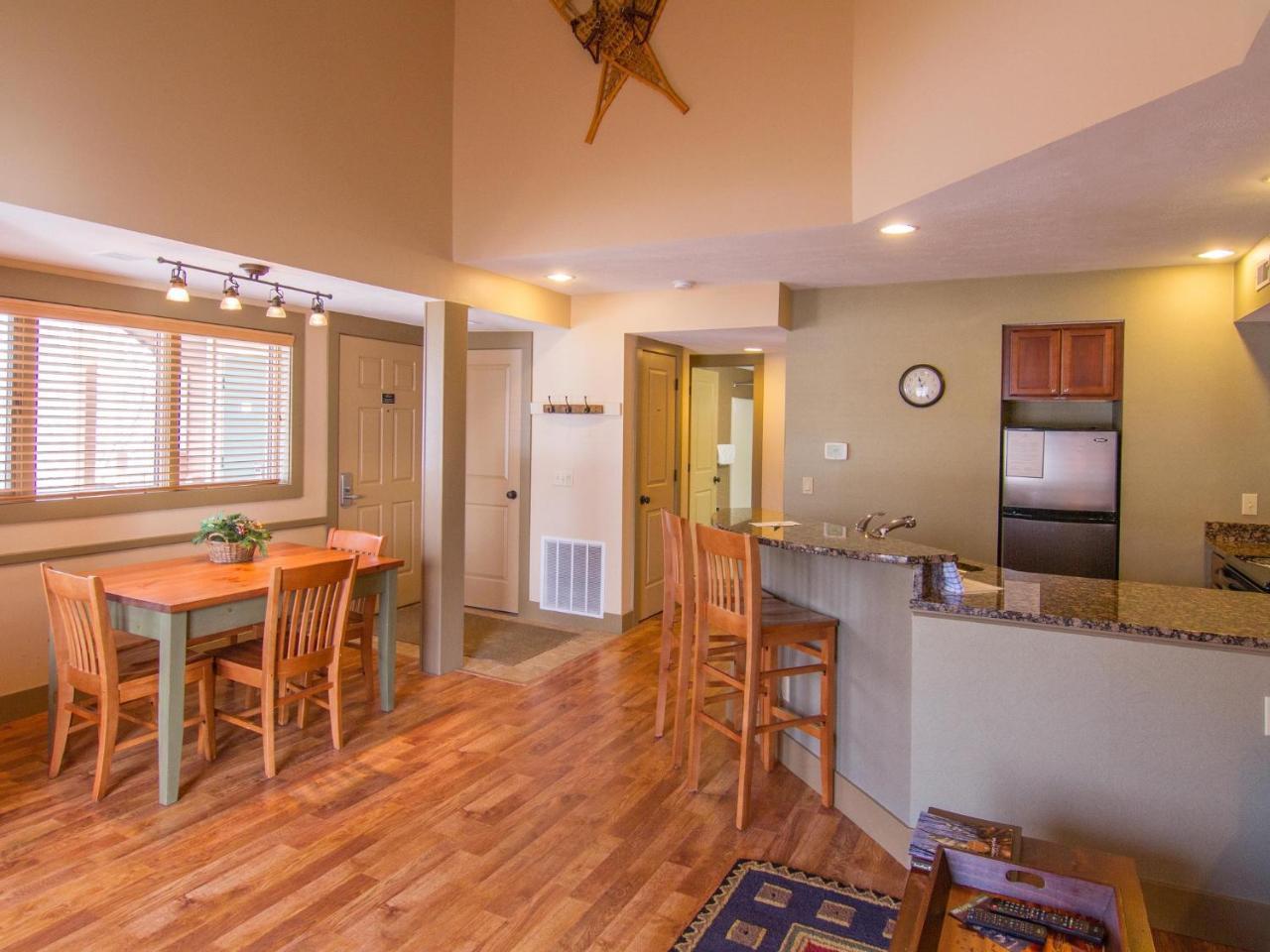 Spacious 2 Bed Condo At Crystal Mountain Resort Thompsonville Bagian luar foto